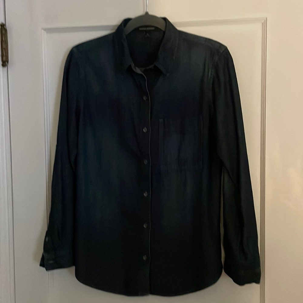 100% cotton denim shirt in dark navy. Made by Banana Republic. Perfect condition